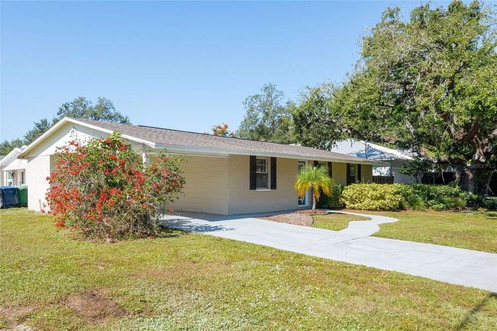 Photo of 5815 S 1st Street, Tampa, FL 33611 (MLS # TB8441774)
