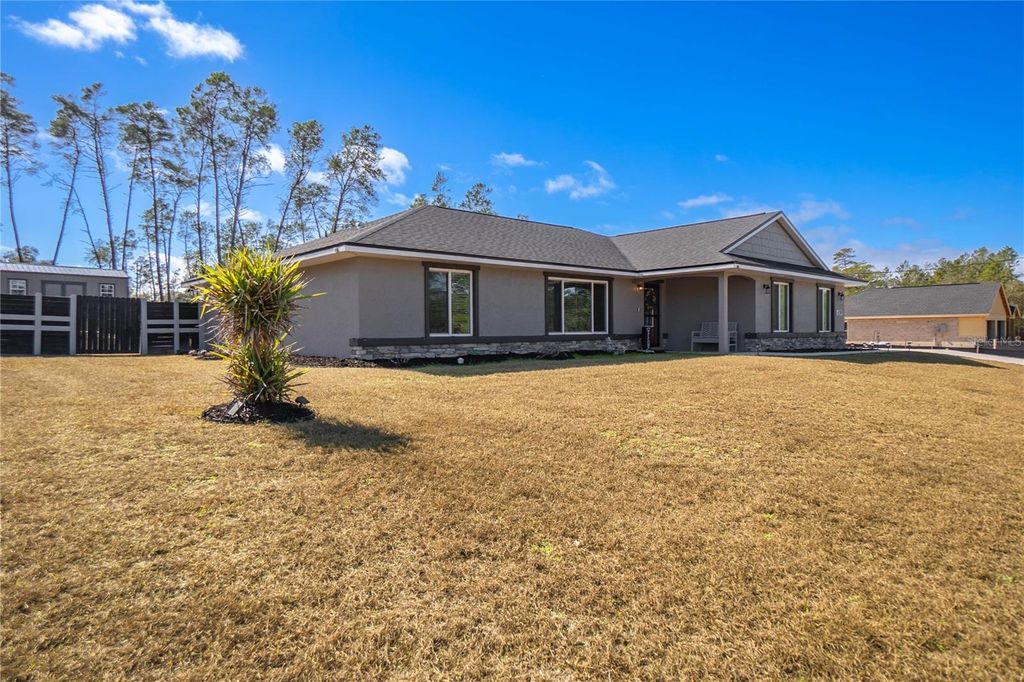 Photo of 4330 W Drake Lane, Dunnellon, FL 34433 (MLS # OM718992)
