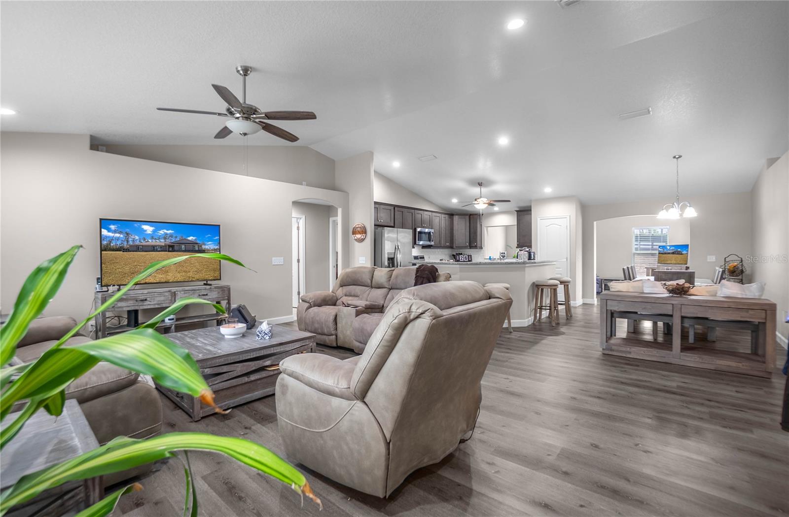 CITRUS SPGS UNIT 10 - Residential