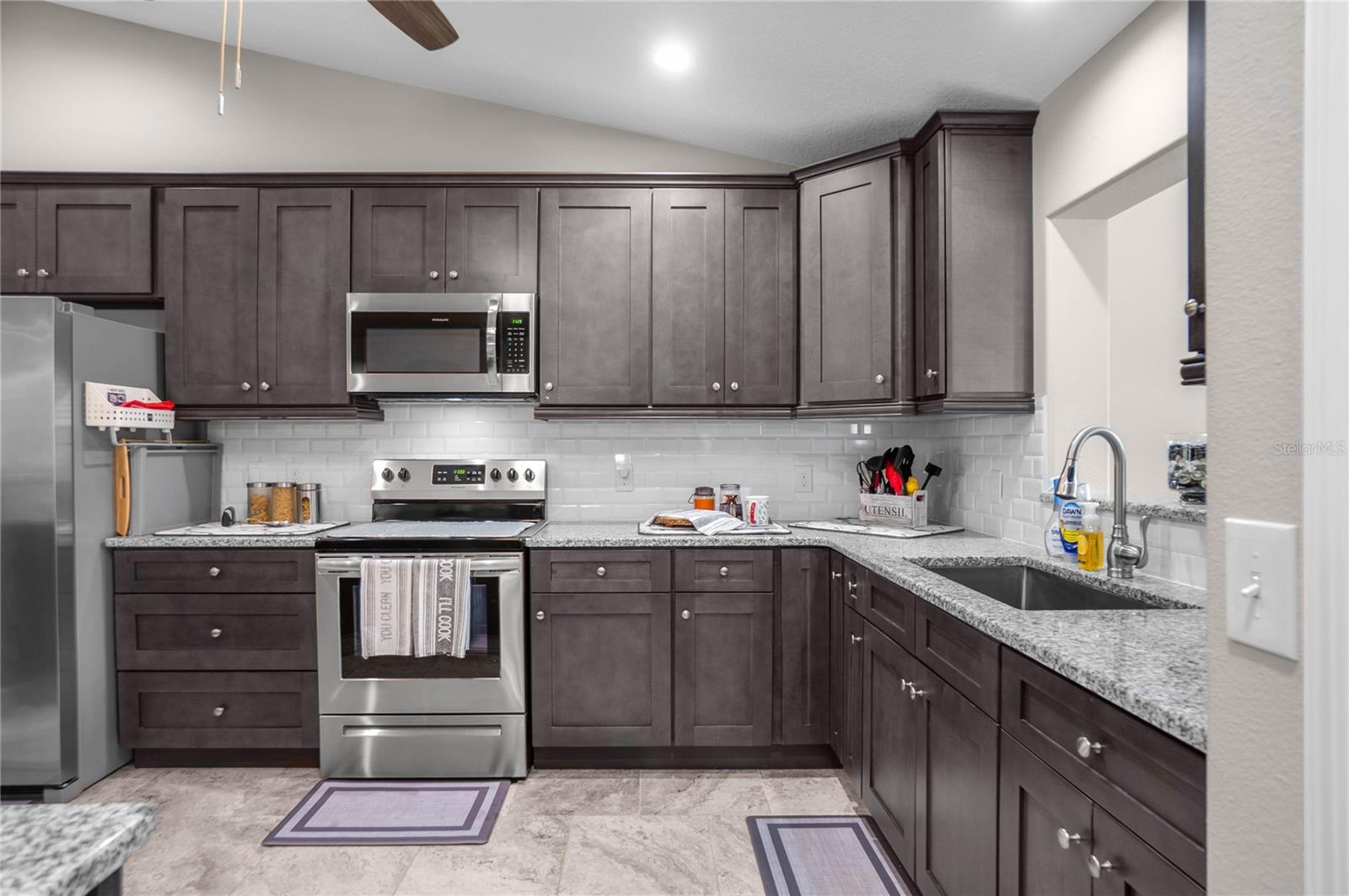 CITRUS SPGS UNIT 10 - Residential