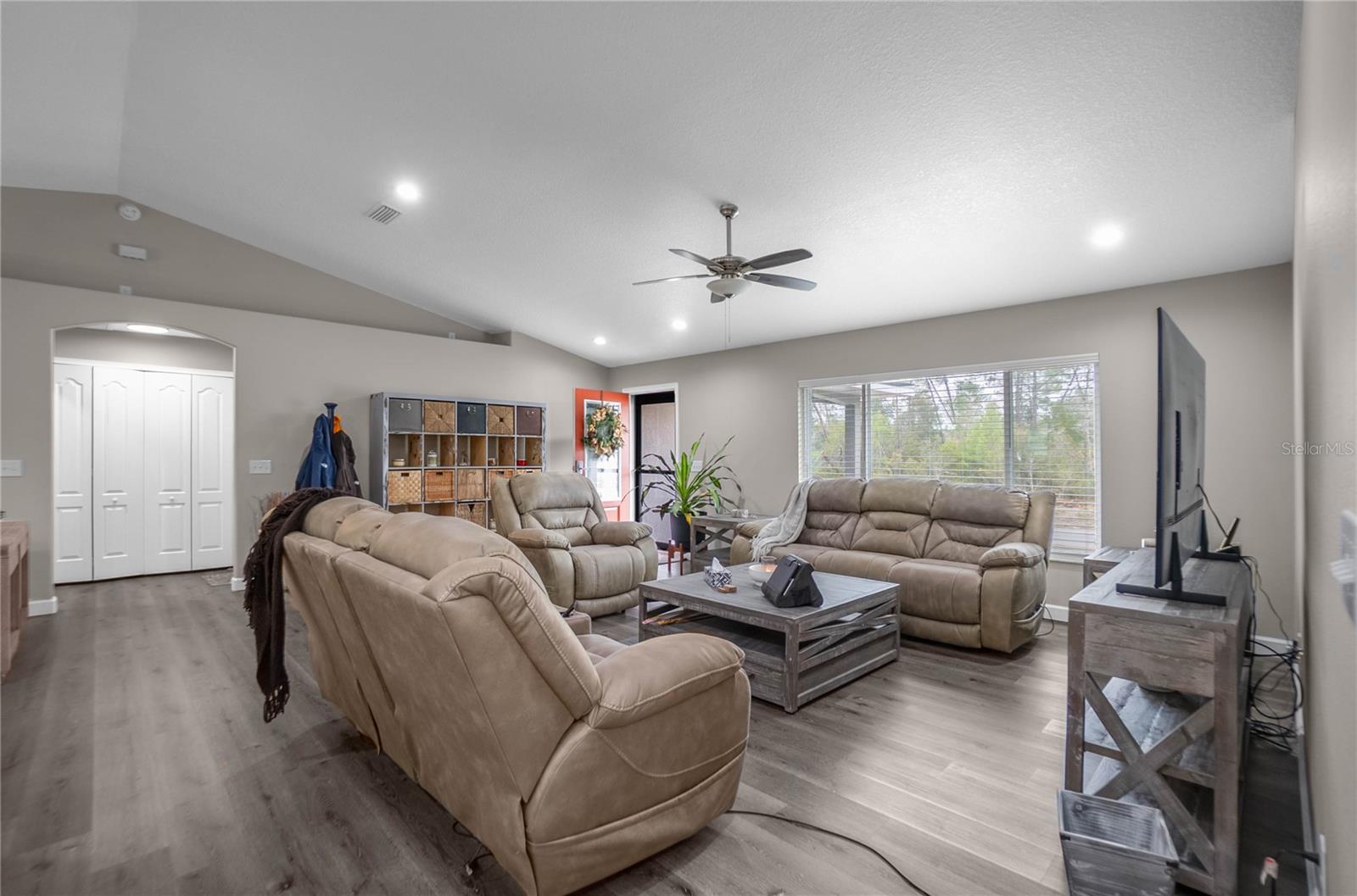 CITRUS SPGS UNIT 10 - Residential