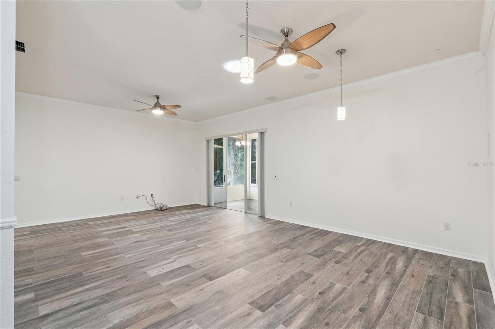 SUMMIT GREENS - Residential