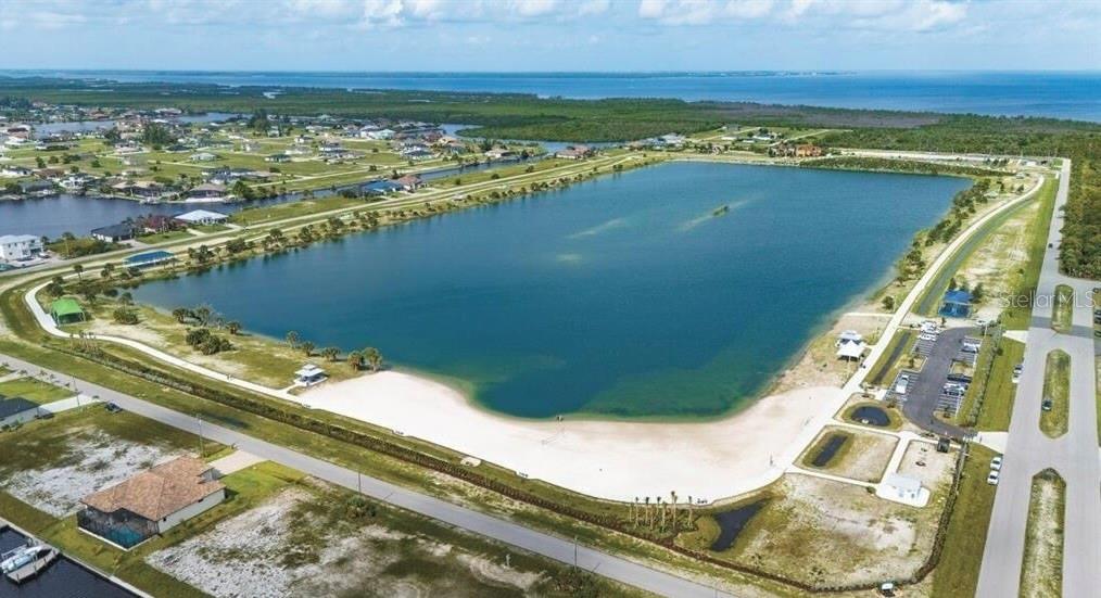 CAPE CORAL - Land