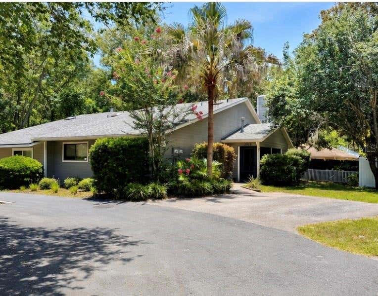 Photo of 3915 NW 7th Place, Gainesville, FL 32607 (MLS # GC541739)