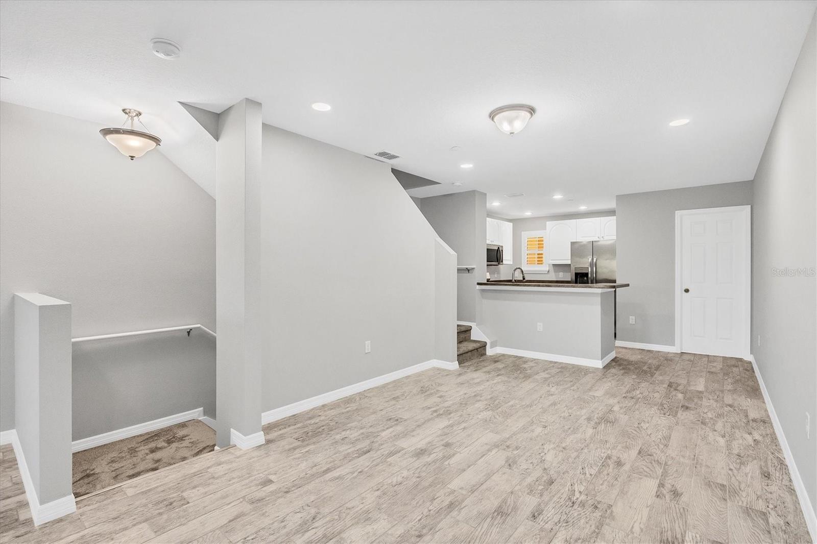 8944 WHITE SAGE LOOP 3204