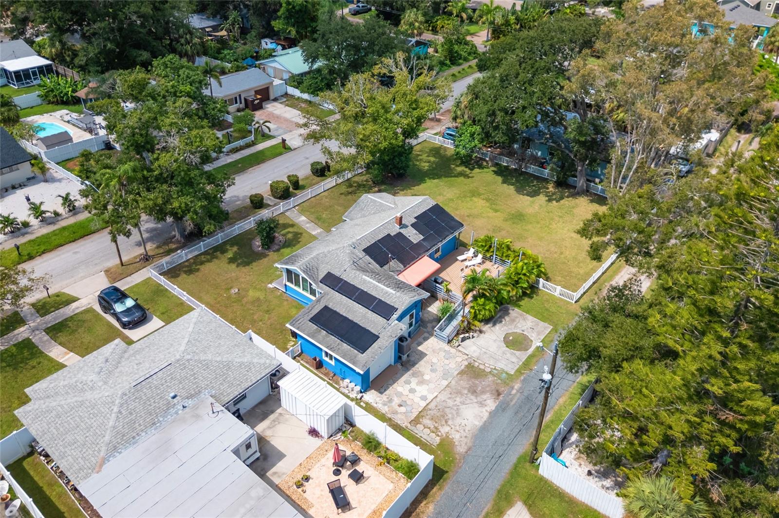 BURNS F J REALTY COS REV - Residential Lease