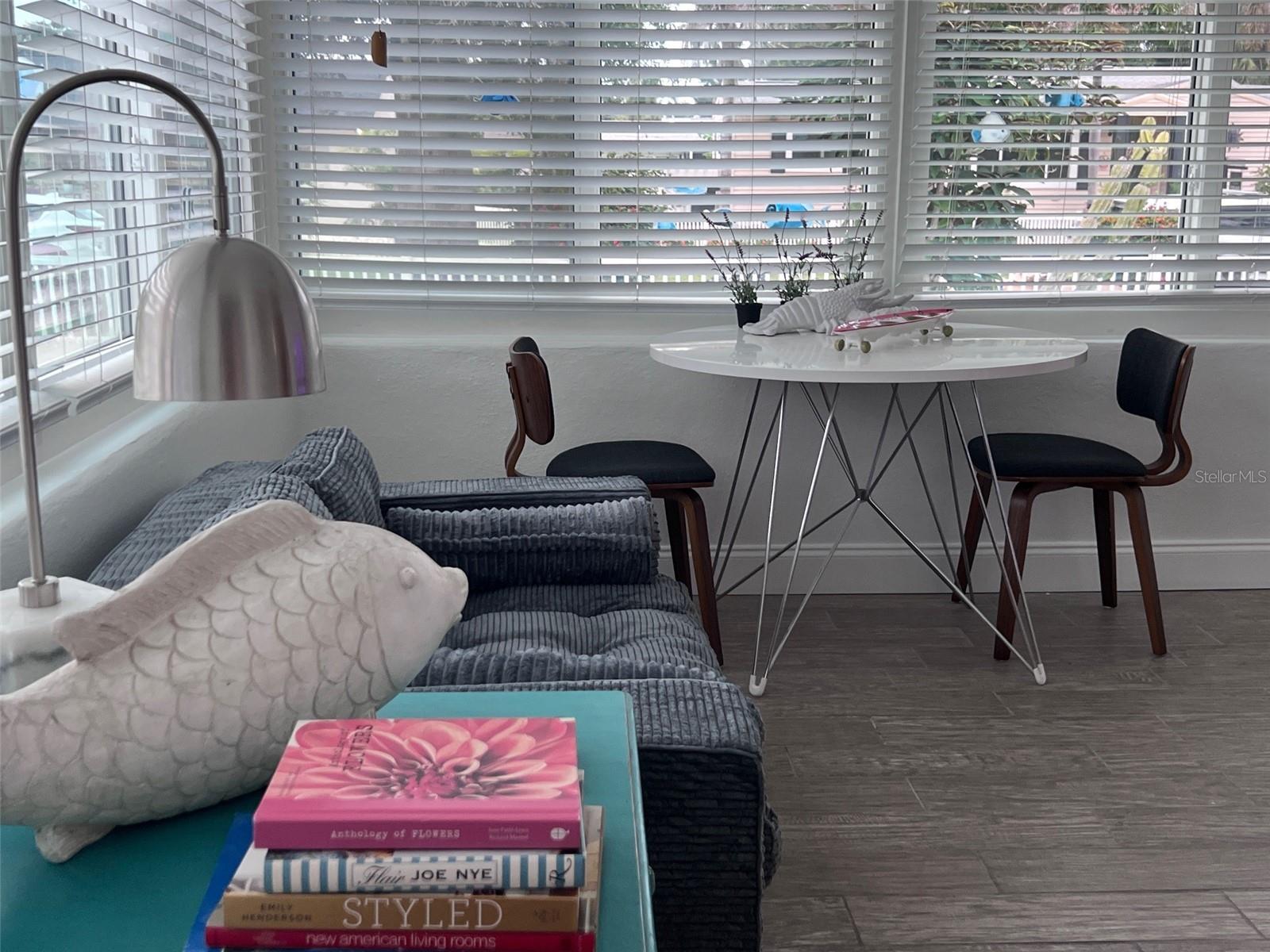 BURNS F J REALTY COS REV - Residential Lease