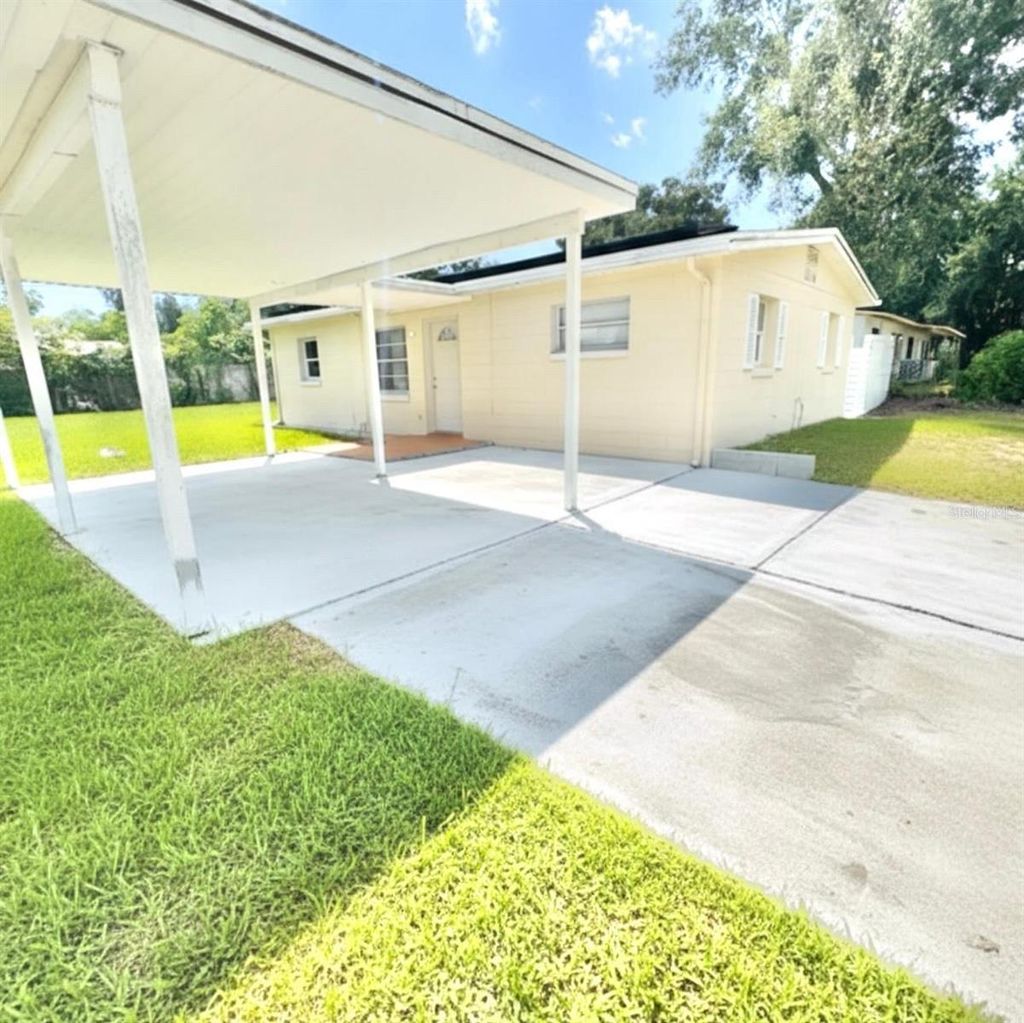 Photo of 1310 Pleasantview Drive, Apopka, FL 32703 (MLS # O6344578)