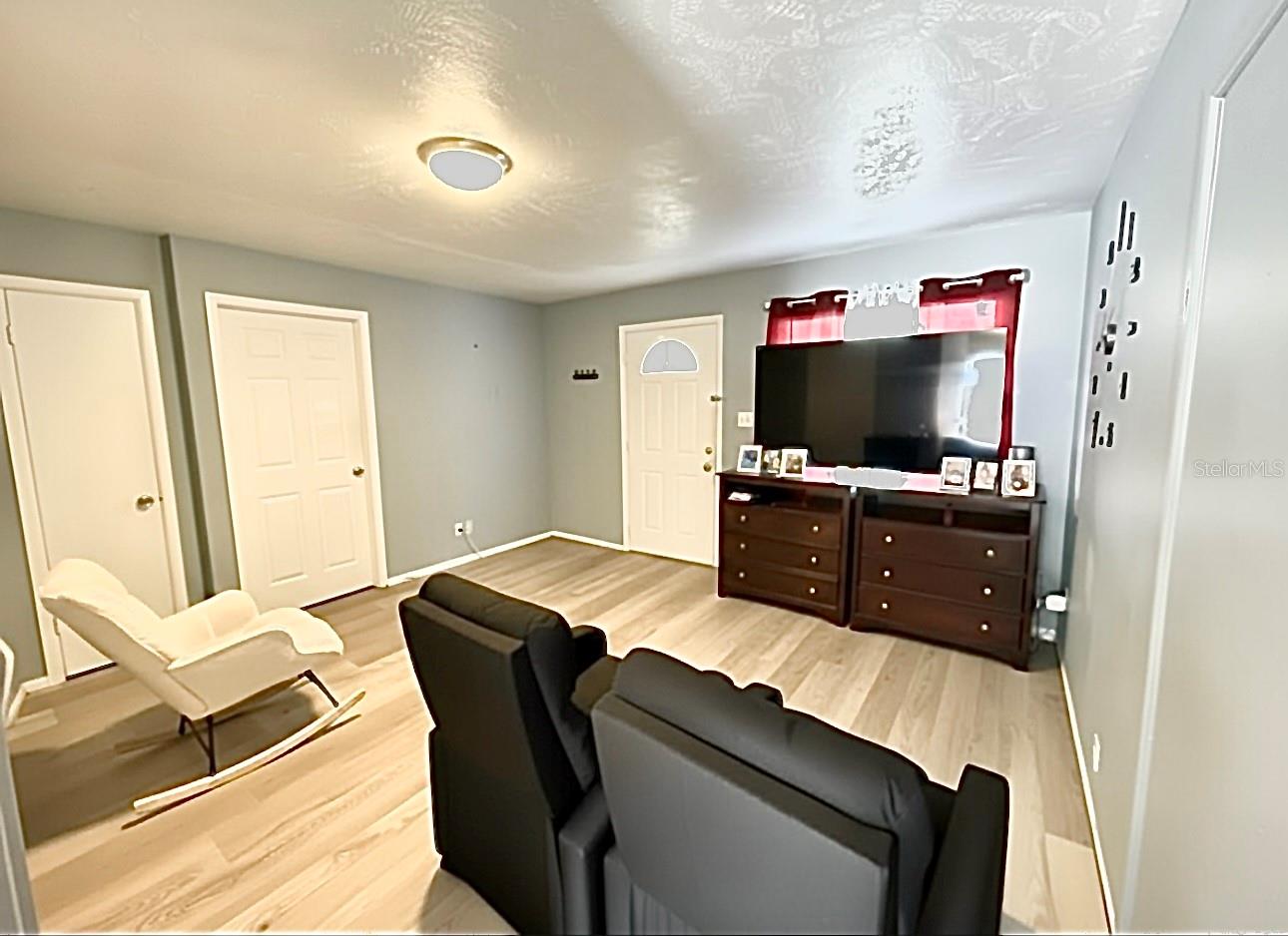 1310 PLEASANTVIEW DRIVE