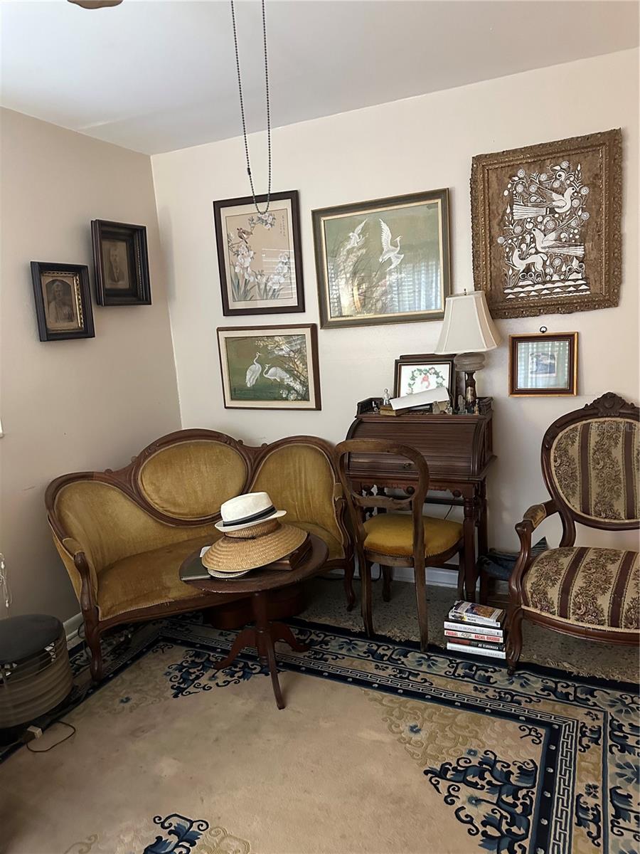 LINCOLN TERRACE - Residential