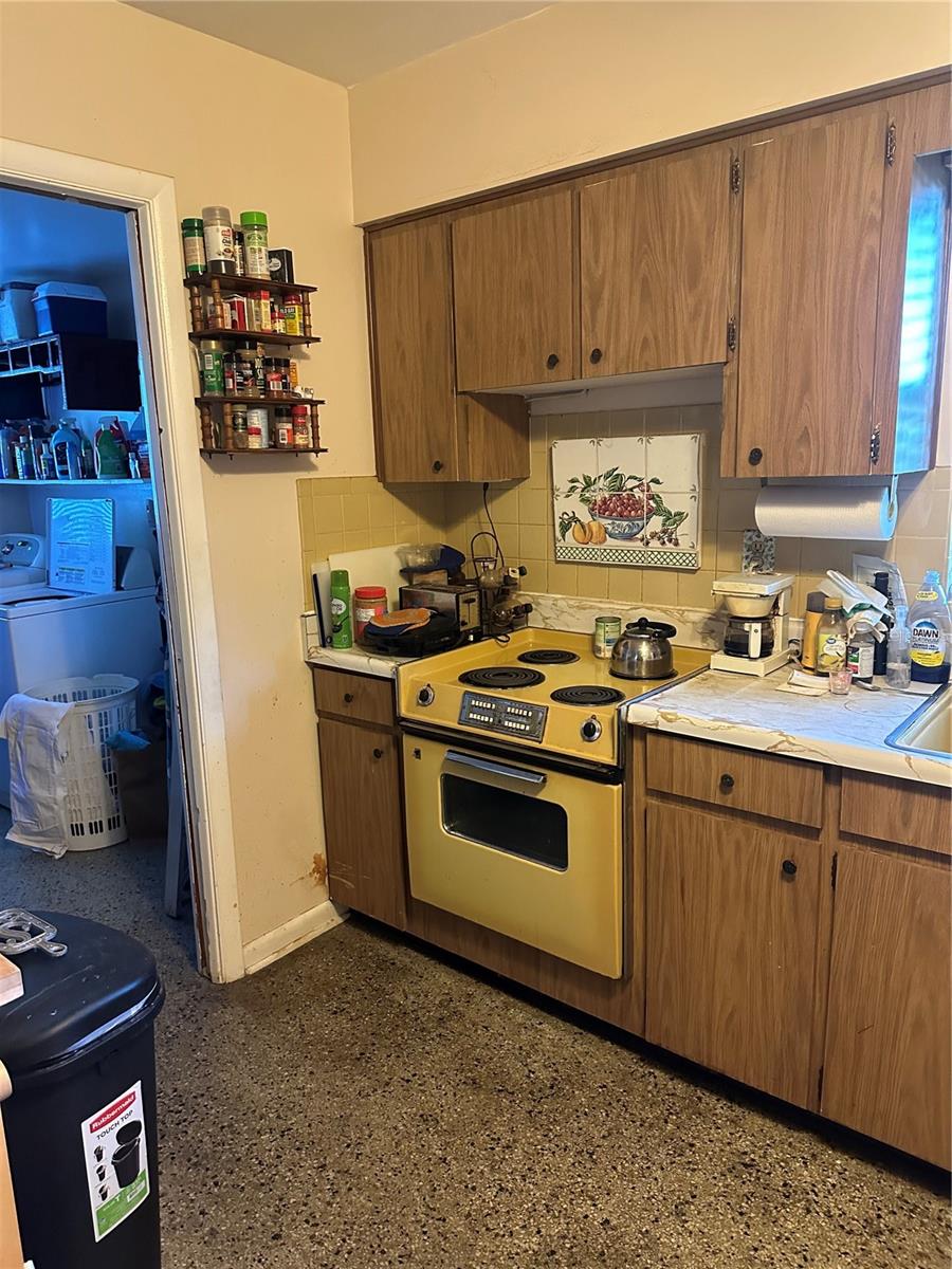 LINCOLN TERRACE - Residential