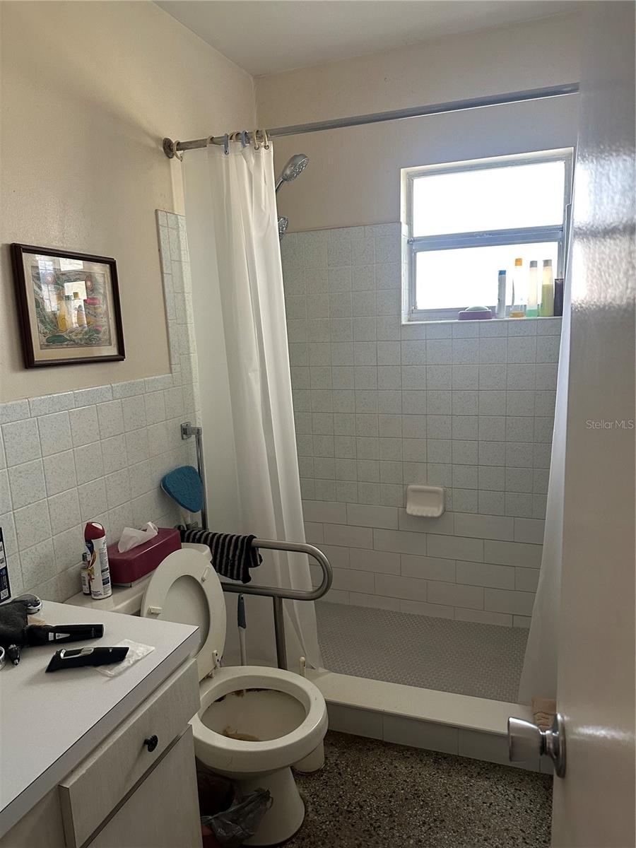 LINCOLN TERRACE - Residential