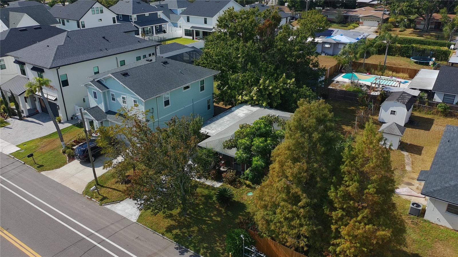 LINCOLN TERRACE - Residential