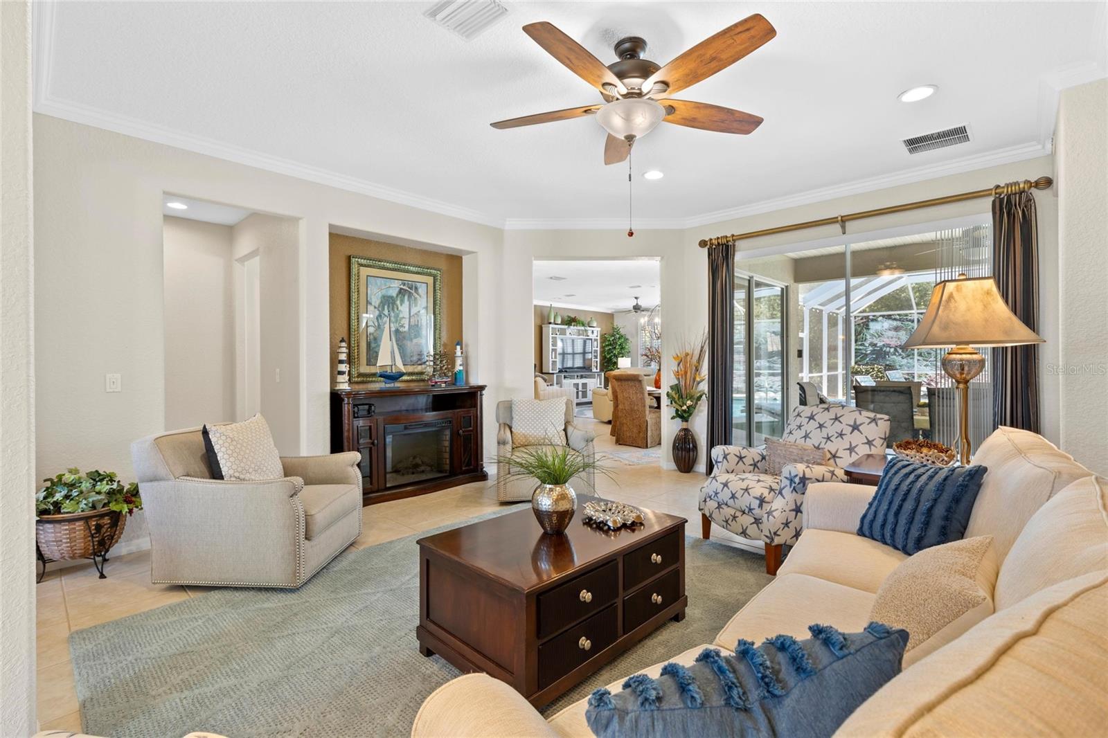 SPRUCE CRK CC WINDWARD HILLS - Residential