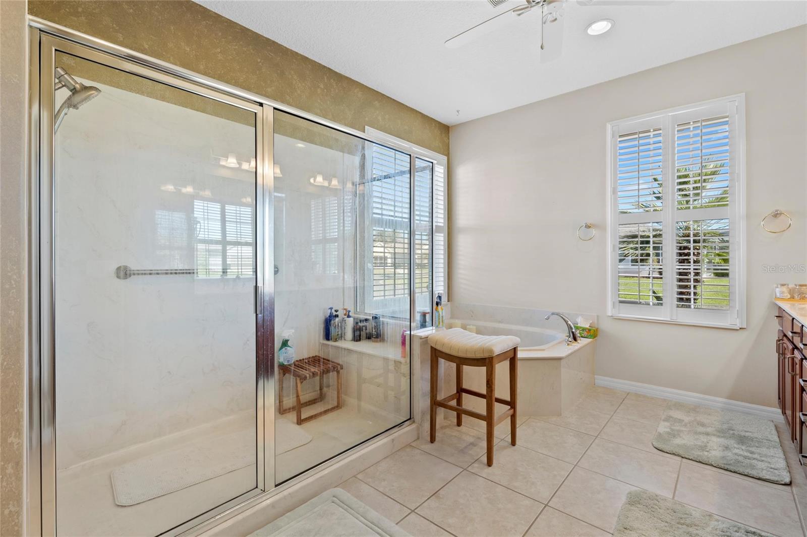 SPRUCE CRK CC WINDWARD HILLS - Residential
