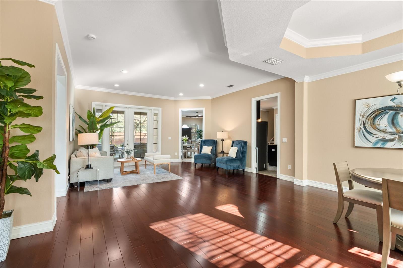 1260 BELLA VISTA CIRCLE