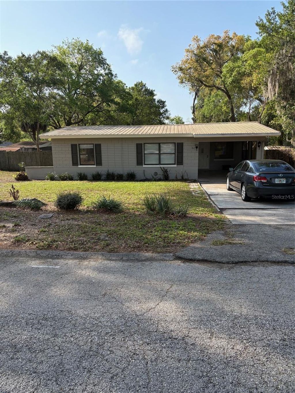 Photo of 312 W Palmetto Avenue, Deland, FL 32720 (MLS # V4947786)