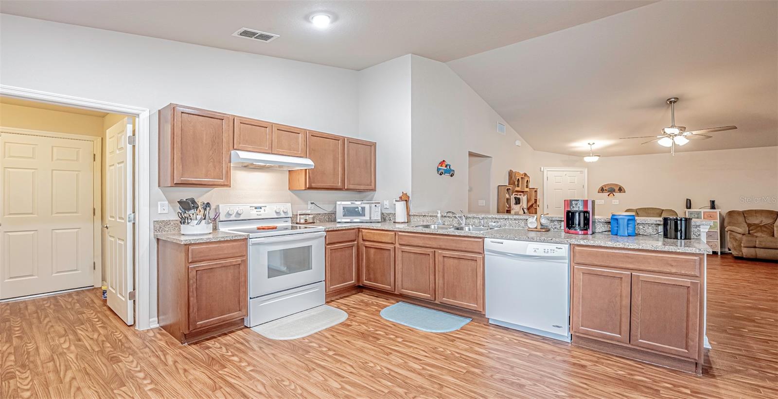 WIND MEADOWS - Residential