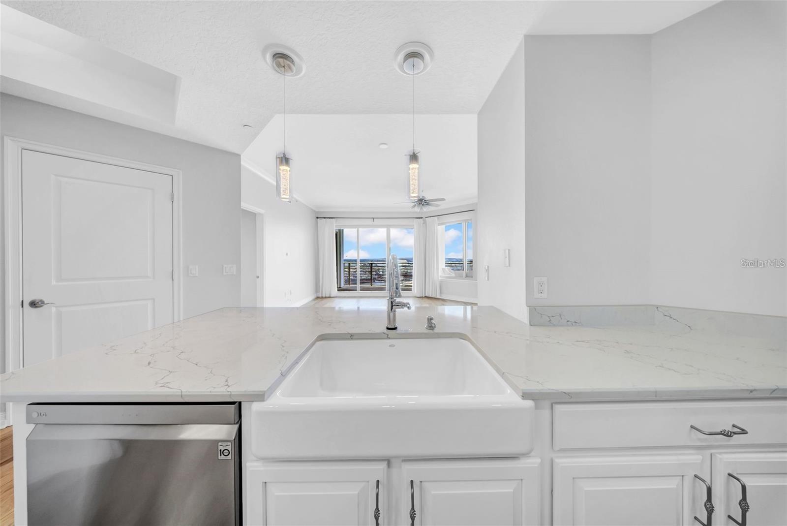 TOWERS OF CHANNELSIDE CONDOMIN - Residential