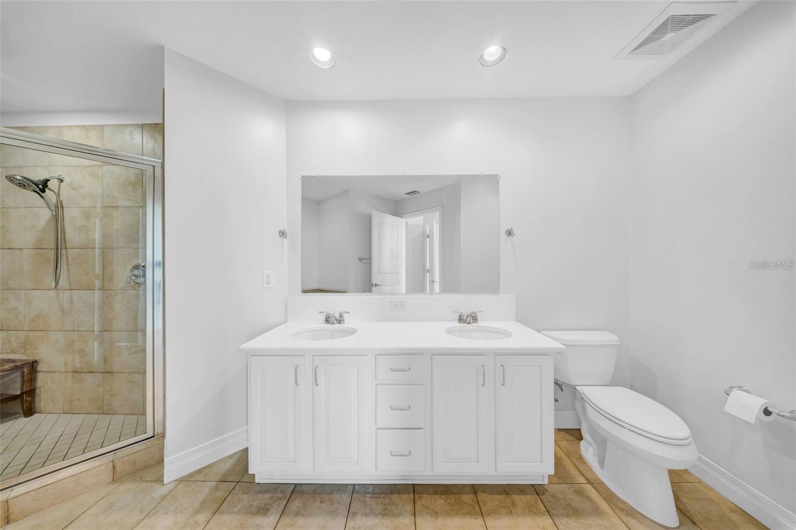 TOWERS OF CHANNELSIDE CONDOMIN - Residential