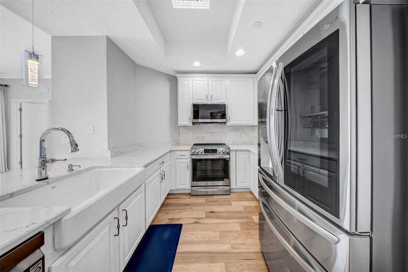 TOWERS OF CHANNELSIDE CONDOMIN - Residential