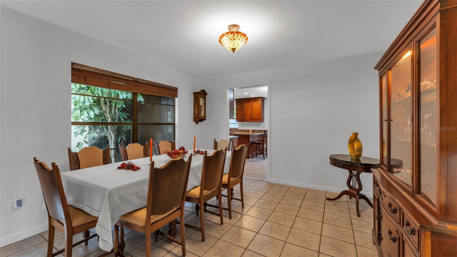 MEADOW VIEW ESTATES PB 68 PG 48 - Residential