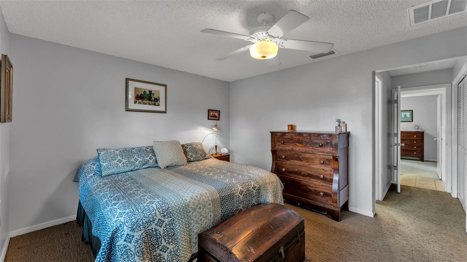 MEADOW VIEW ESTATES PB 68 PG 48 - Residential