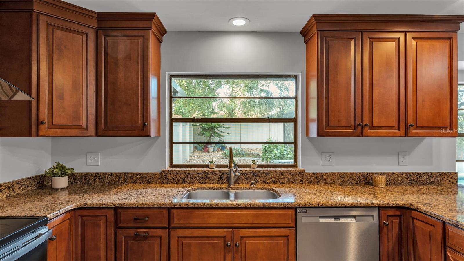 MEADOW VIEW ESTATES PB 68 PG 48 - Residential
