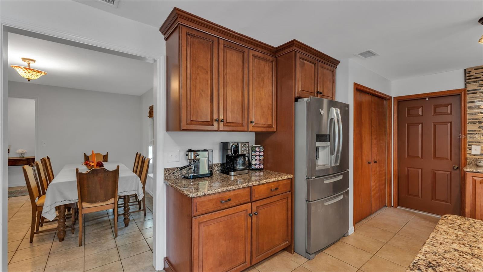 MEADOW VIEW ESTATES PB 68 PG 48 - Residential