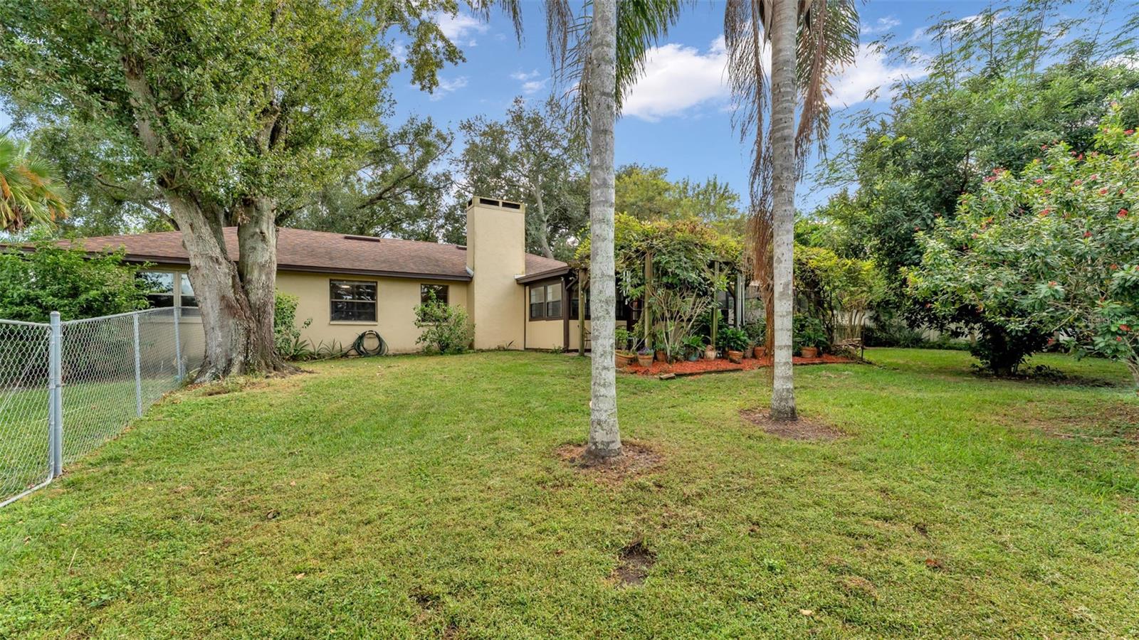 MEADOW VIEW ESTATES PB 68 PG 48 - Residential