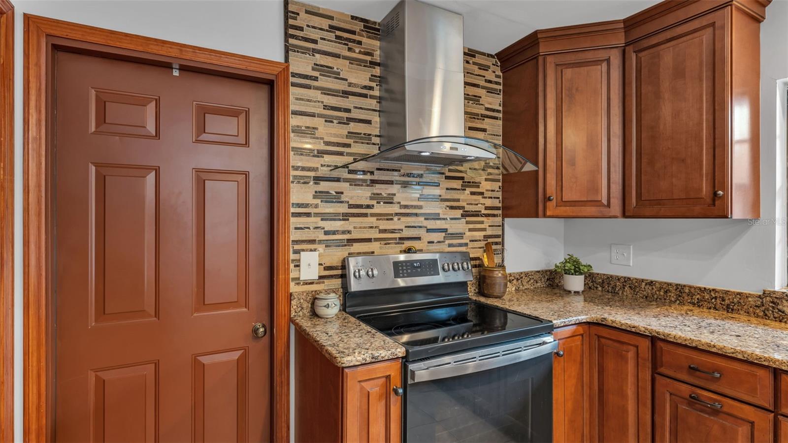 MEADOW VIEW ESTATES PB 68 PG 48 - Residential