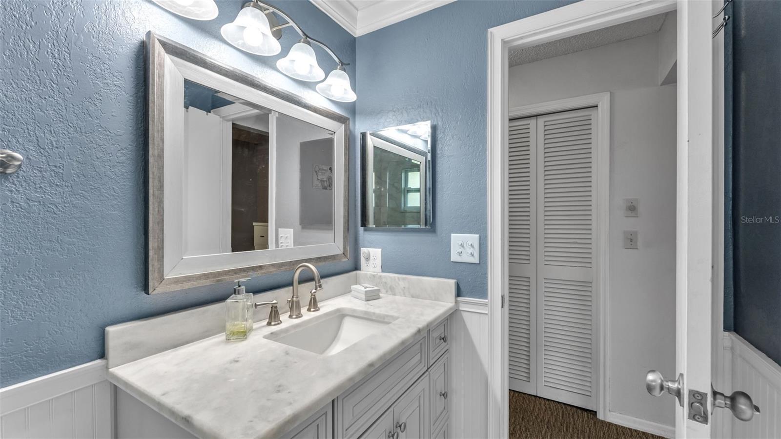 MEADOW VIEW ESTATES PB 68 PG 48 - Residential