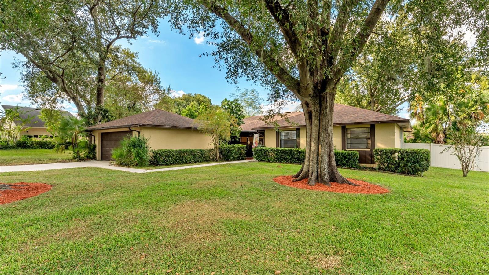 MEADOW VIEW ESTATES PB 68 PG 48 - Residential