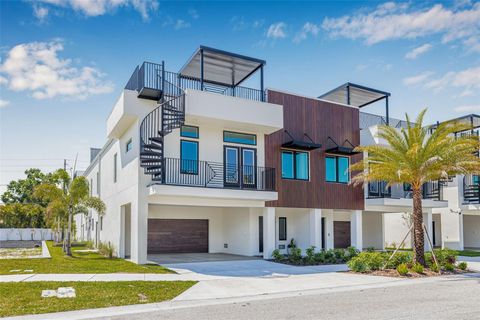 8631 5TH STREET NORTH ST PETERSBURG FL 33702