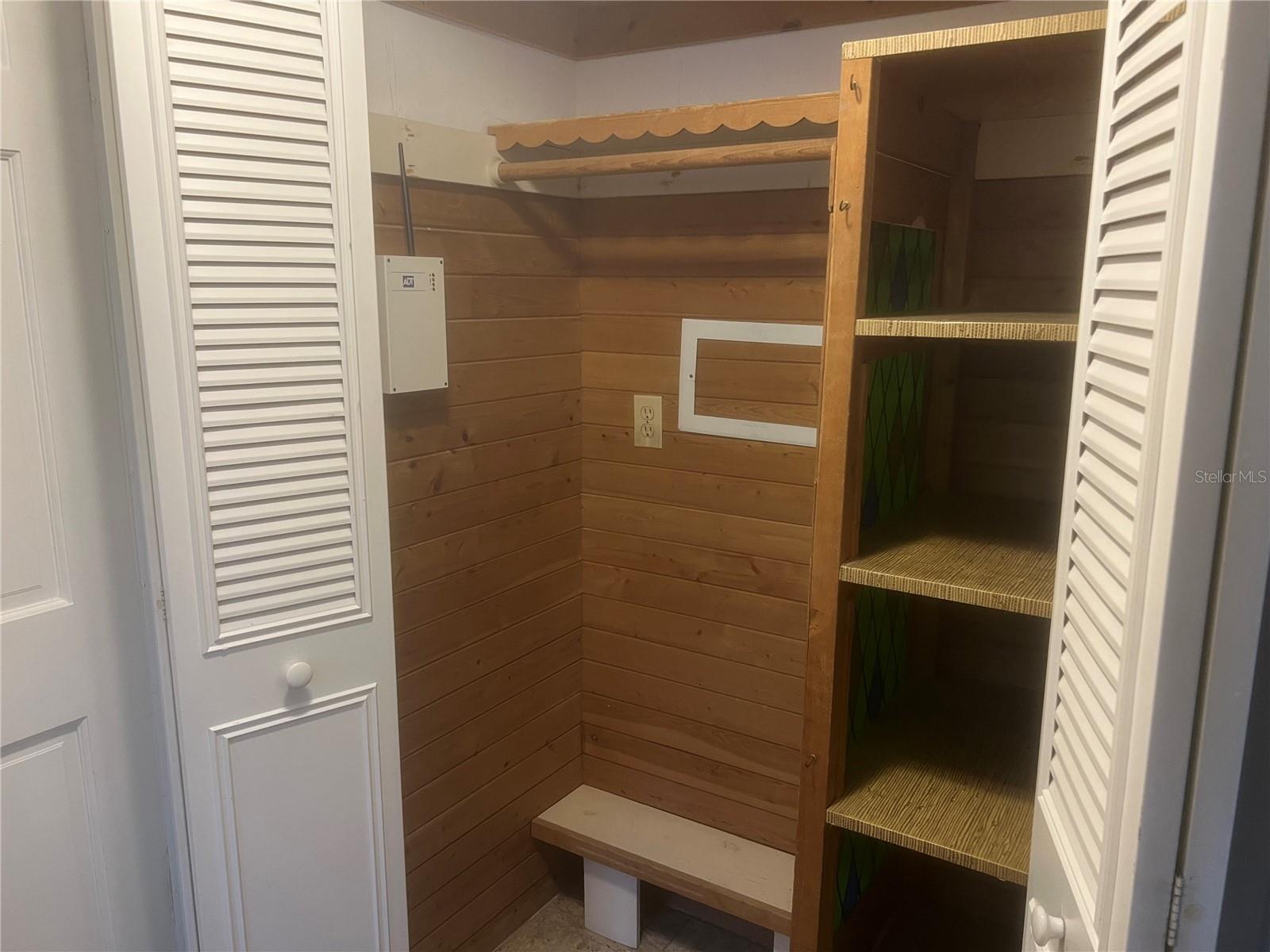 MAGNOLIA VALLEY NO 3 PB 9 PGS - Residential