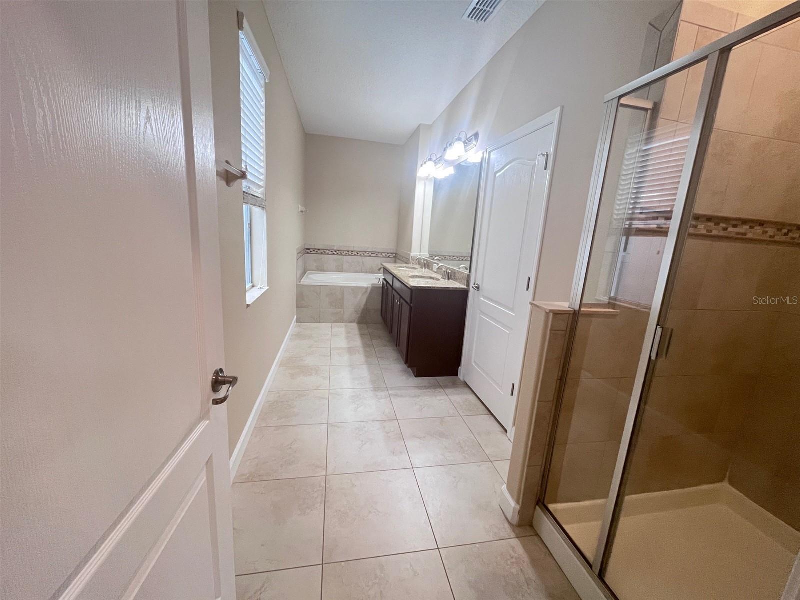 SIGNATURE LAKES PH 3B-4, 3B-5 & - Residential Lease