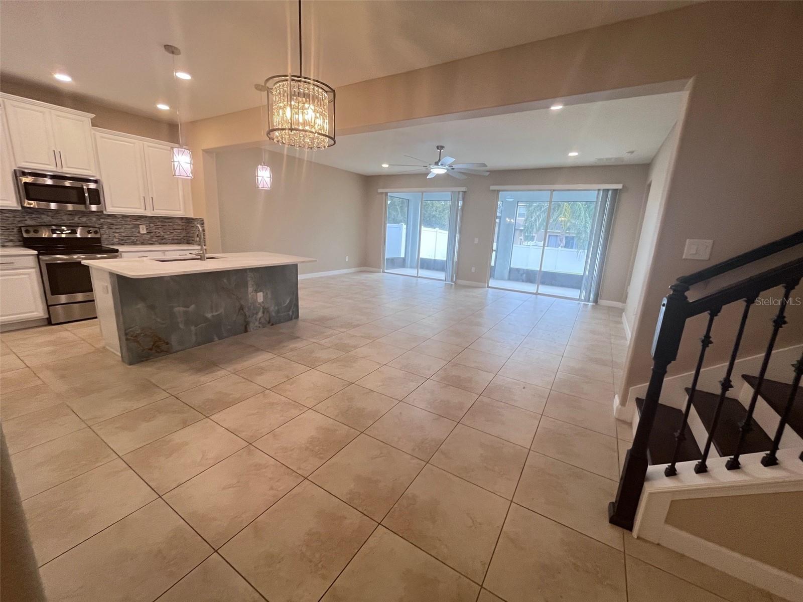 SIGNATURE LAKES PH 3B-4, 3B-5 & - Residential Lease