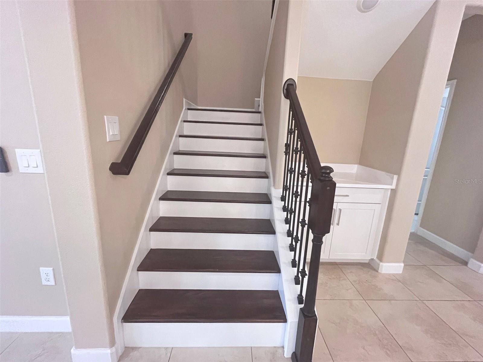 SIGNATURE LAKES PH 3B-4, 3B-5 & - Residential Lease