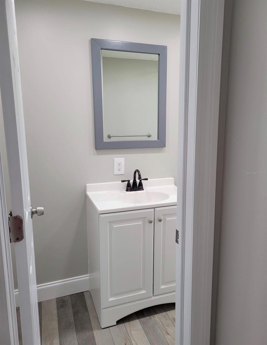 PALM BREEZE ESTATES SUB - Residential Lease