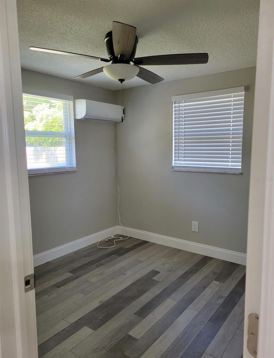 PALM BREEZE ESTATES SUB - Residential Lease