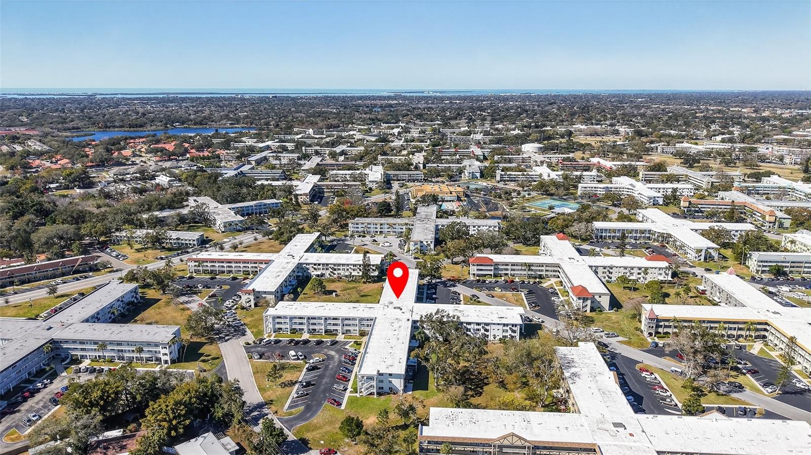 ON TOP OF THE WORLD - Residential