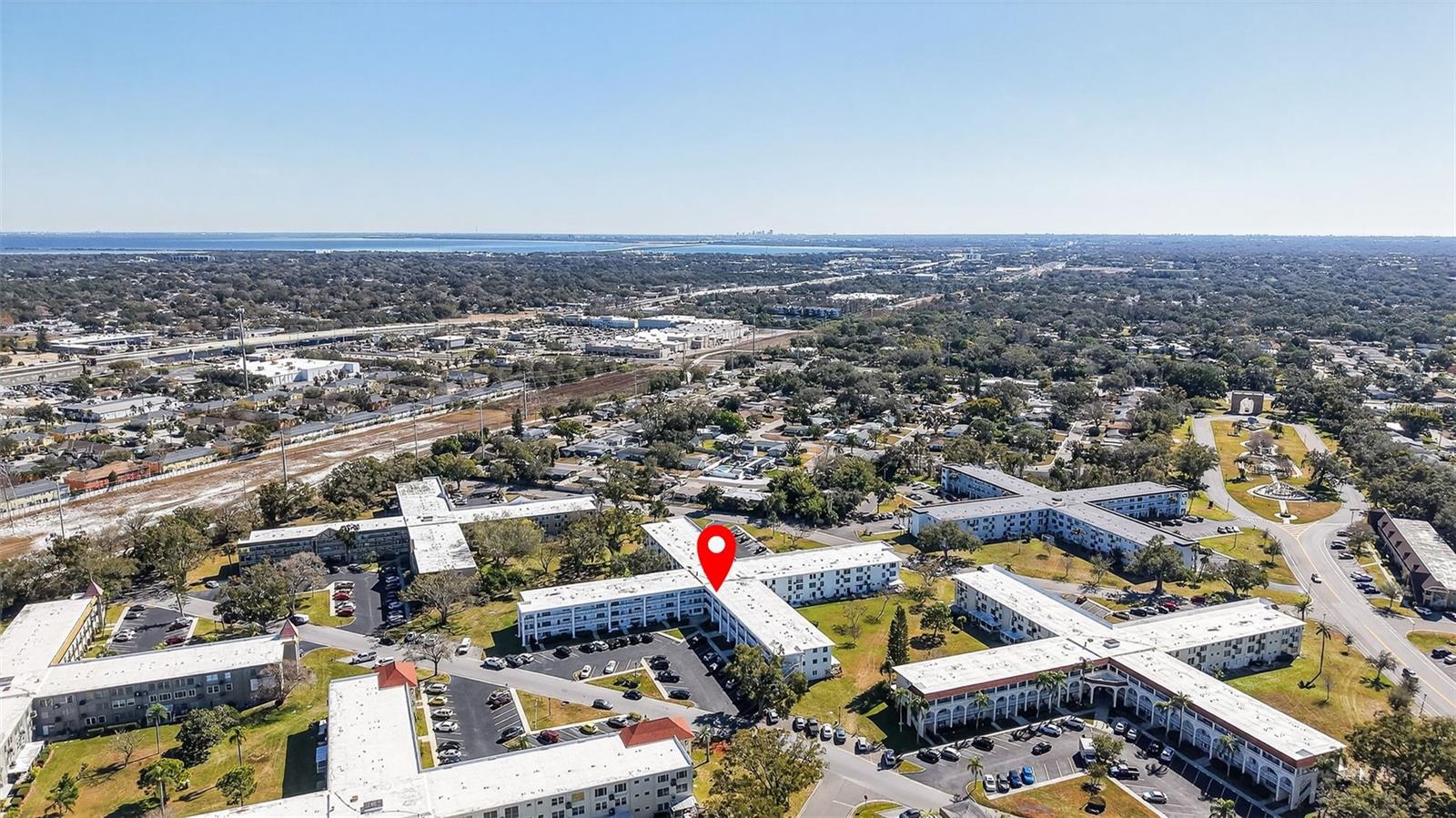 ON TOP OF THE WORLD - Residential