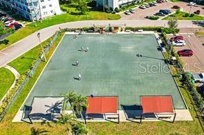 ON TOP OF THE WORLD - Residential