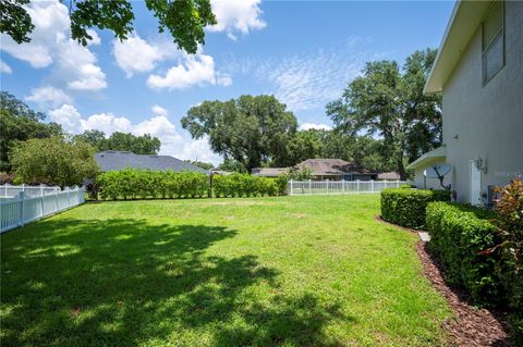 A home in LAKELAND