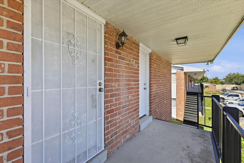 Photo of 805 W Lancaster Road #H109, Orlando, FL 32809 (MLS # O6378399)