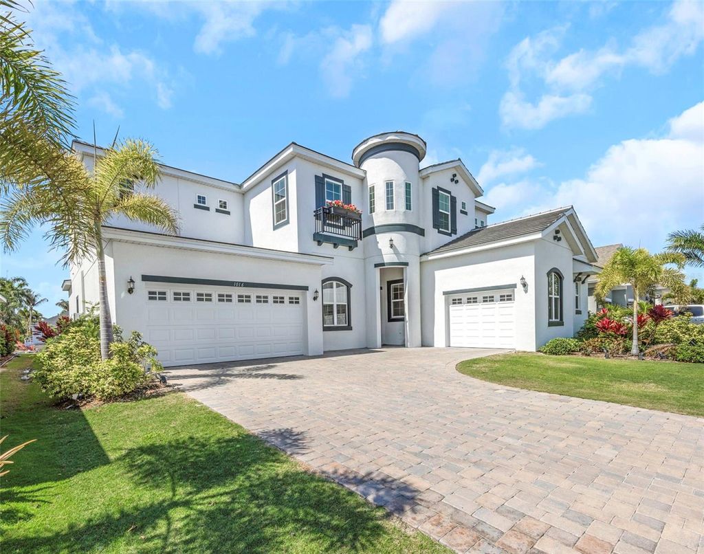 Photo of 1016 Signet Drive, Apollo Beach, FL 33572 (MLS # TB8512446)