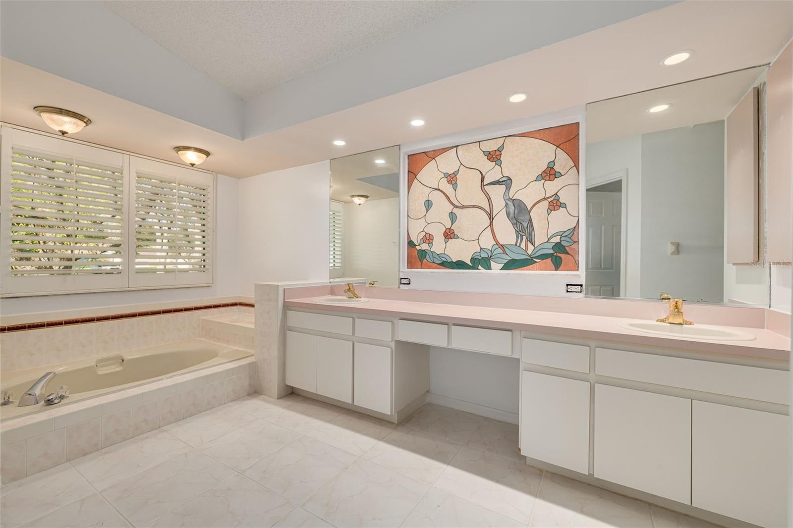 EAST LAKE WOODLANDS - Residential