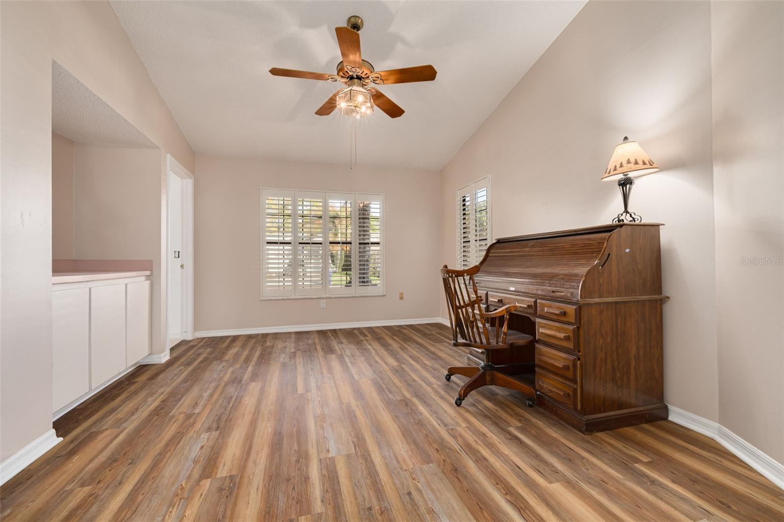 EAST LAKE WOODLANDS - Residential