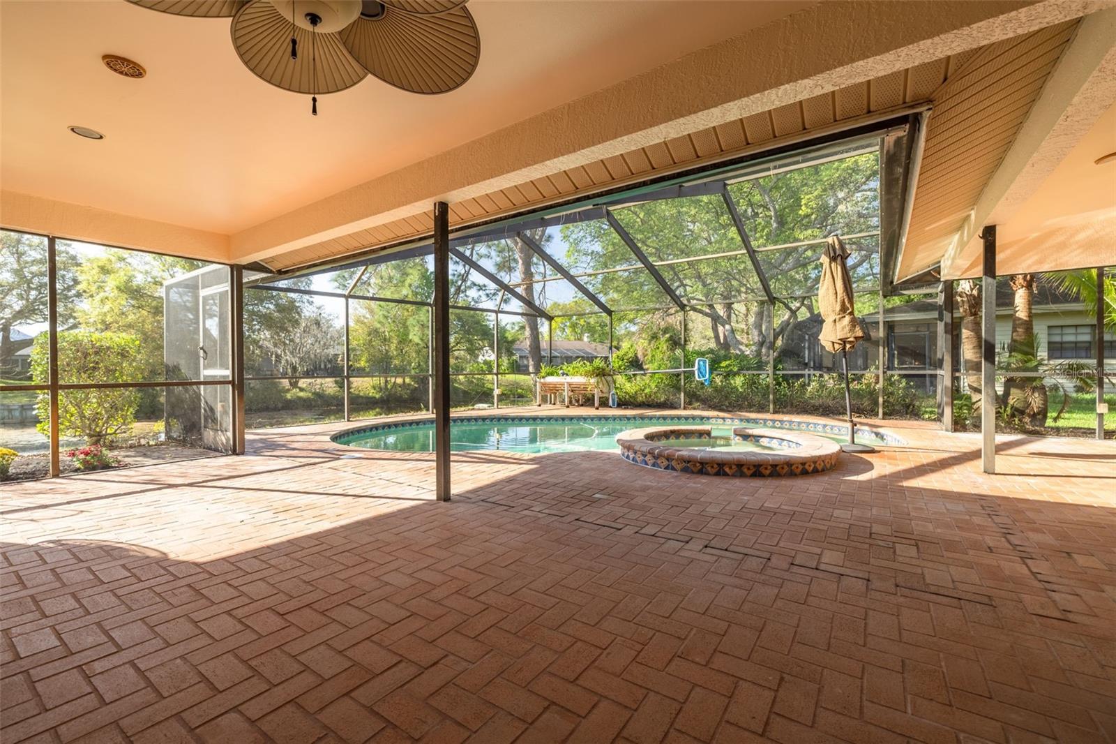 EAST LAKE WOODLANDS - Residential