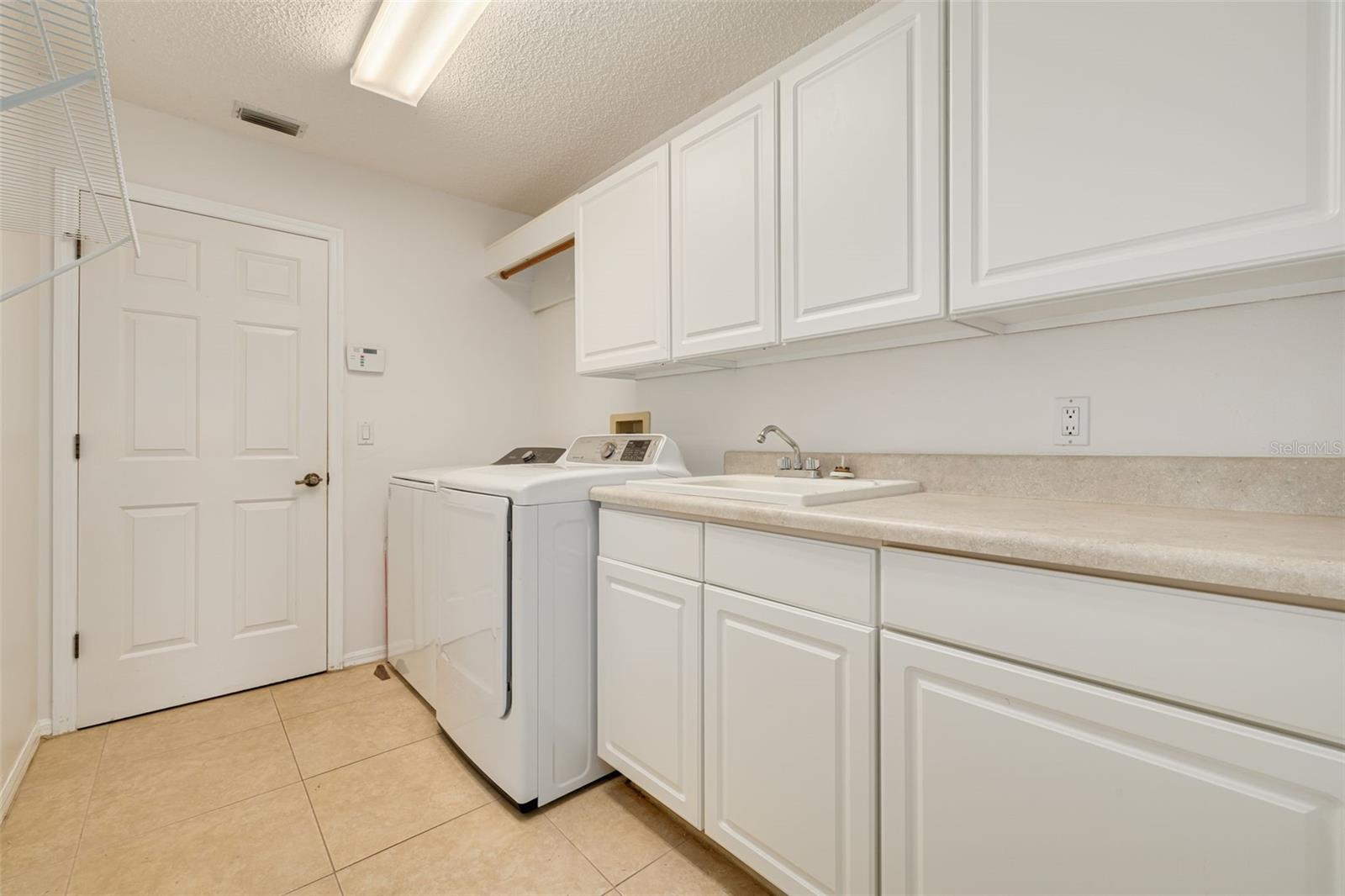 EAST LAKE WOODLANDS - Residential